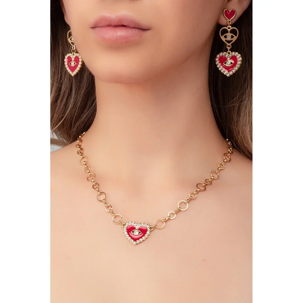 New Heart Charm Necklace in Gold Plating with Links - Picture 2 of 2